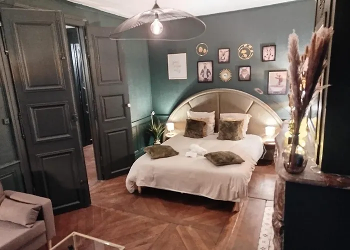 Vieille Stanislas Apartment